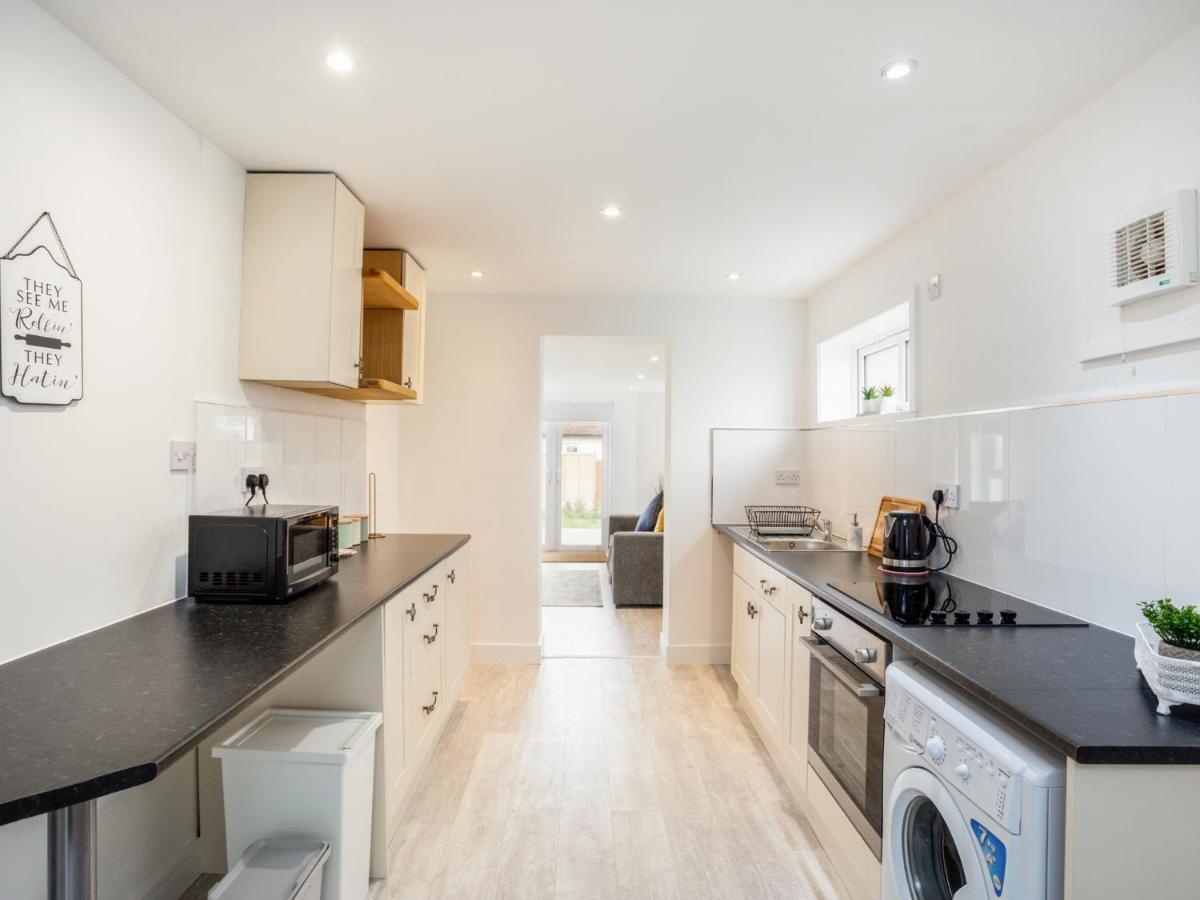 Outstanding 6 Sleeper - Great Location - Legoland Villa Windsor Exterior photo